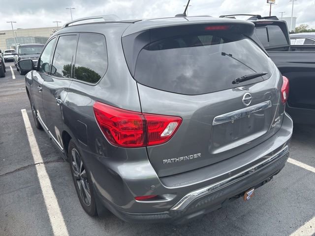 Used 2018 Nissan Pathfinder Platinum AWD/4WD image 4