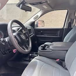 Used 2015 RAM 2500 Tradesman w/ Chrome Appearance Group AWD/4WD image 4