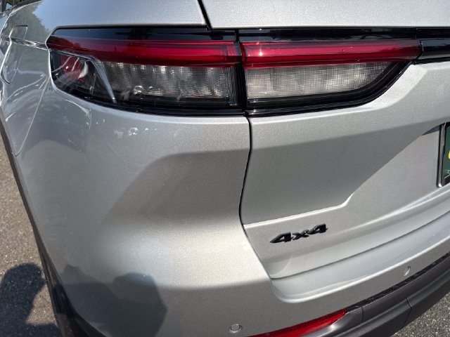 New 2026 Jeep Grand Cherokee Altitude AWD/4WD image 12