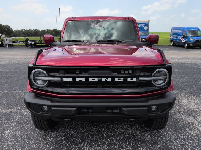 New 2026 Ford Bronco Outer Banks AWD/4WD image 3