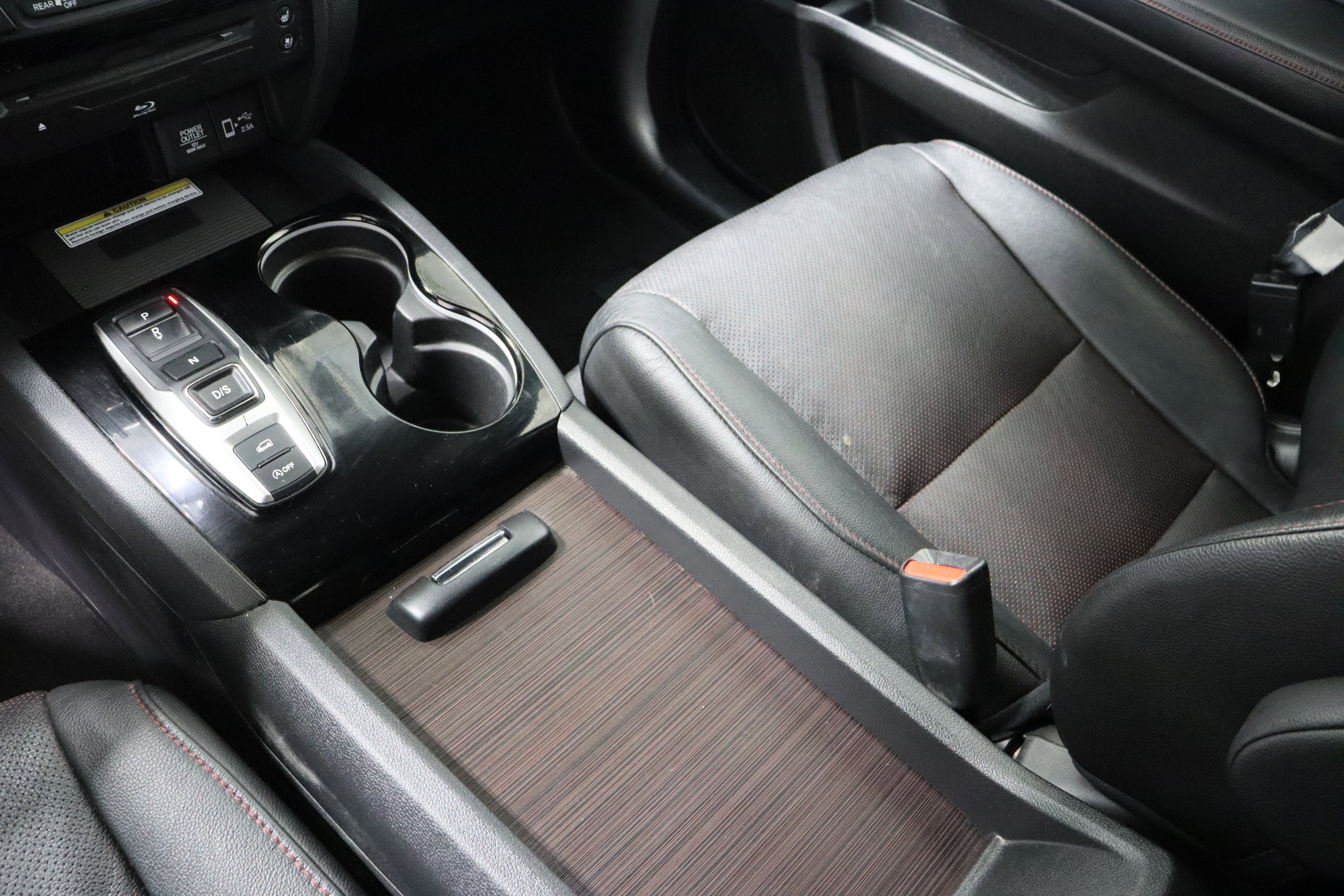 Used 2020 Honda Pilot Black Edition image 17