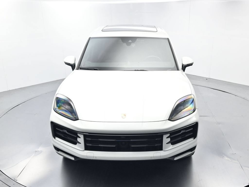Certified 2025 Porsche Cayenne S AWD/4WD image 40