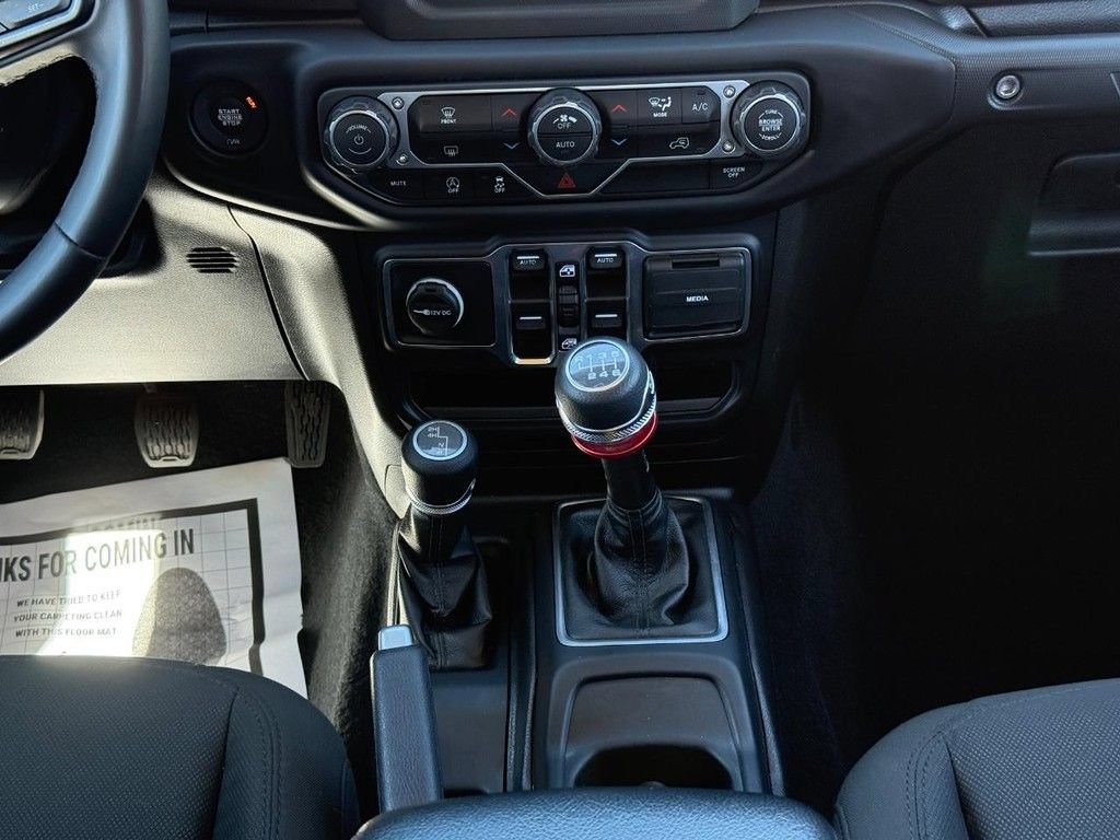 Used 2019 Jeep Wrangler Unlimited Sport S AWD/4WD image 9