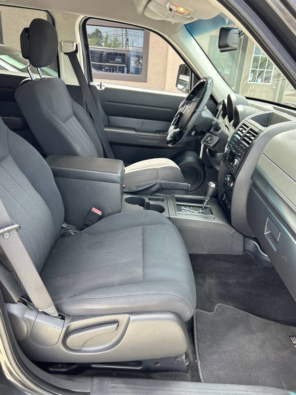 Used 2011 Dodge Nitro Heat RWD image 14