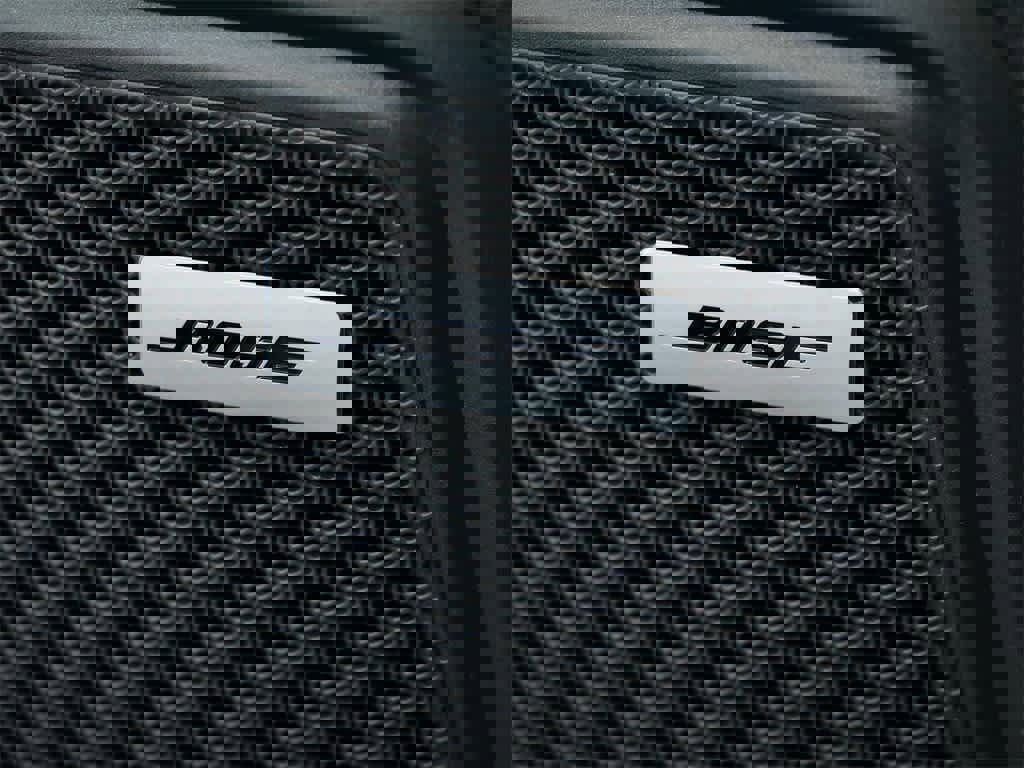 Used 2023 Porsche Macan Turbo image 16