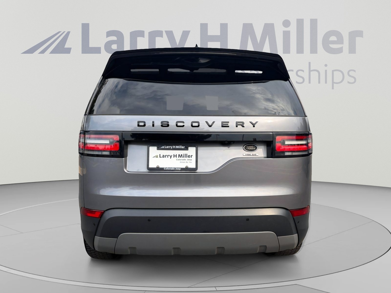Used 2020 Land Rover Discovery HSE AWD/4WD image 4