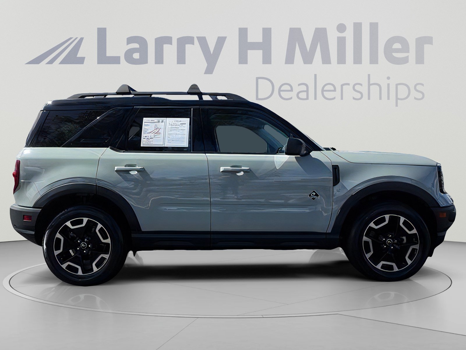 Used 2023 Ford Bronco Sport Outer Banks w/ Tech Package AWD/4WD image 6