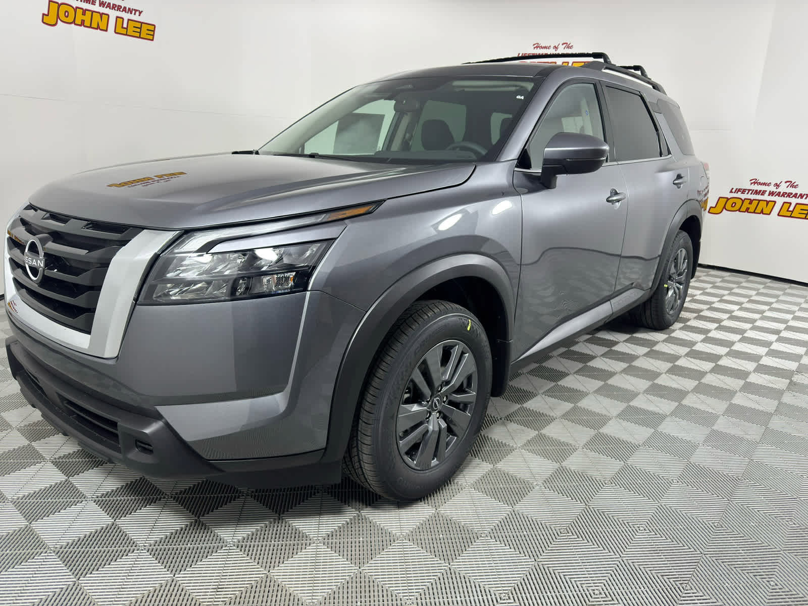 New 2025 Nissan Pathfinder SV