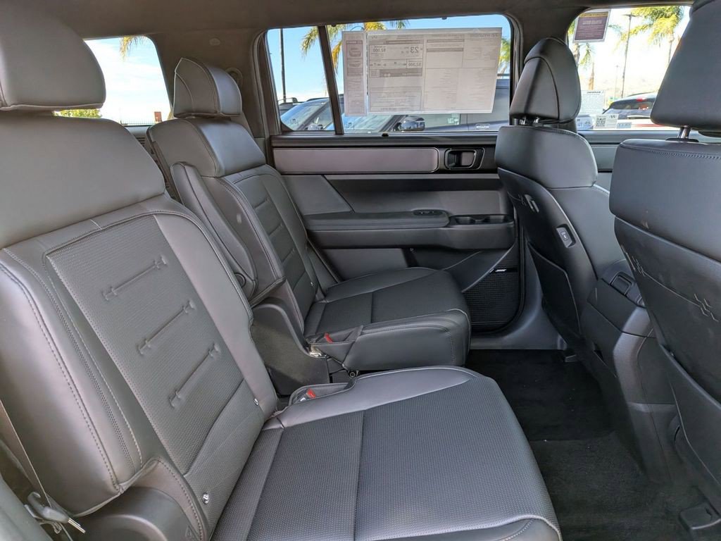 New 2025 Hyundai Santa Fe Calligraphy AWD/4WD image 33