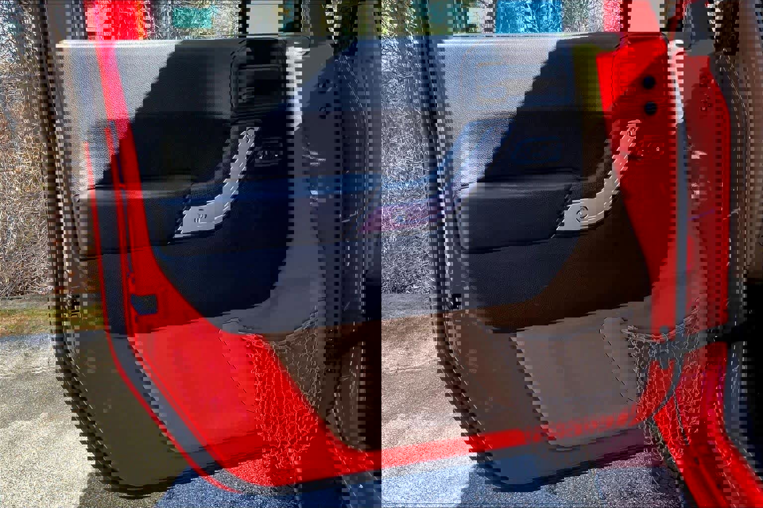 Used 2016 Jeep Wrangler Sahara w/ Connectivity Group image 22