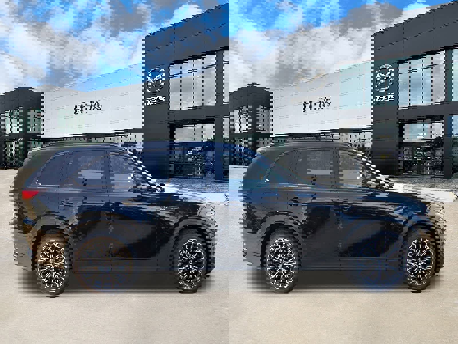 New 2025 MAZDA CX-70 Plug-In Hybrid w/ Premium Pkg image 5
