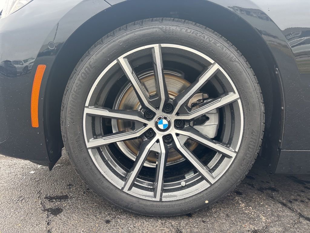 Used 2024 BMW 230i 230i w/ Premium Package image 9