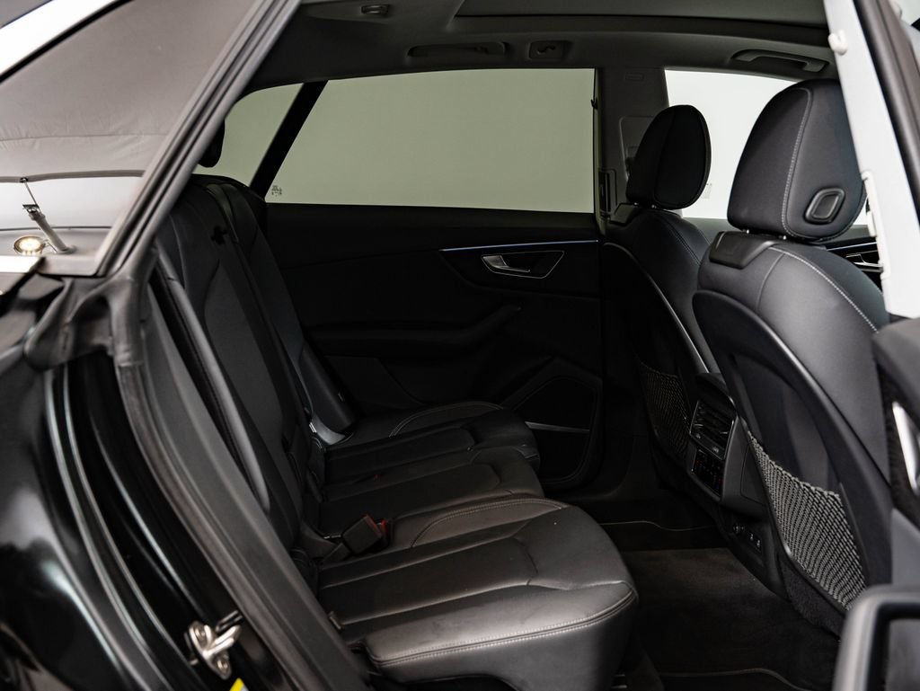 Used 2022 Audi Q8 Premium Plus AWD/4WD image 43