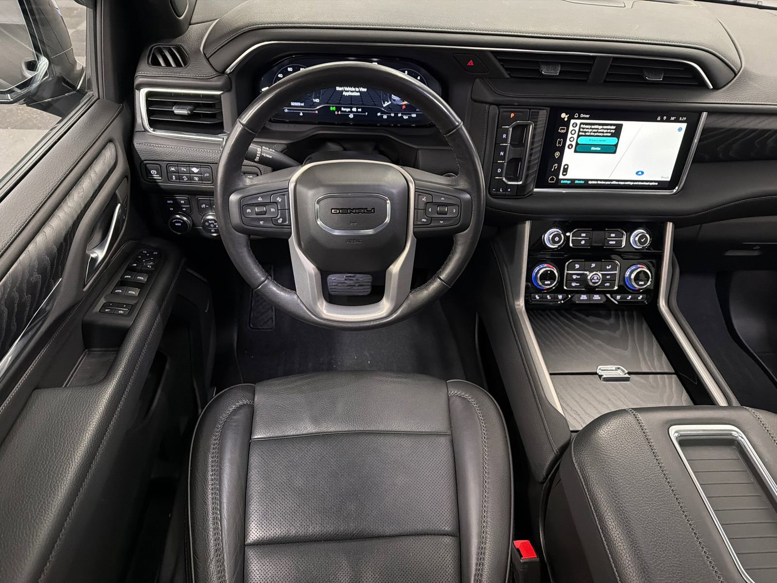 Used 2022 GMC Yukon XL Denali image 26