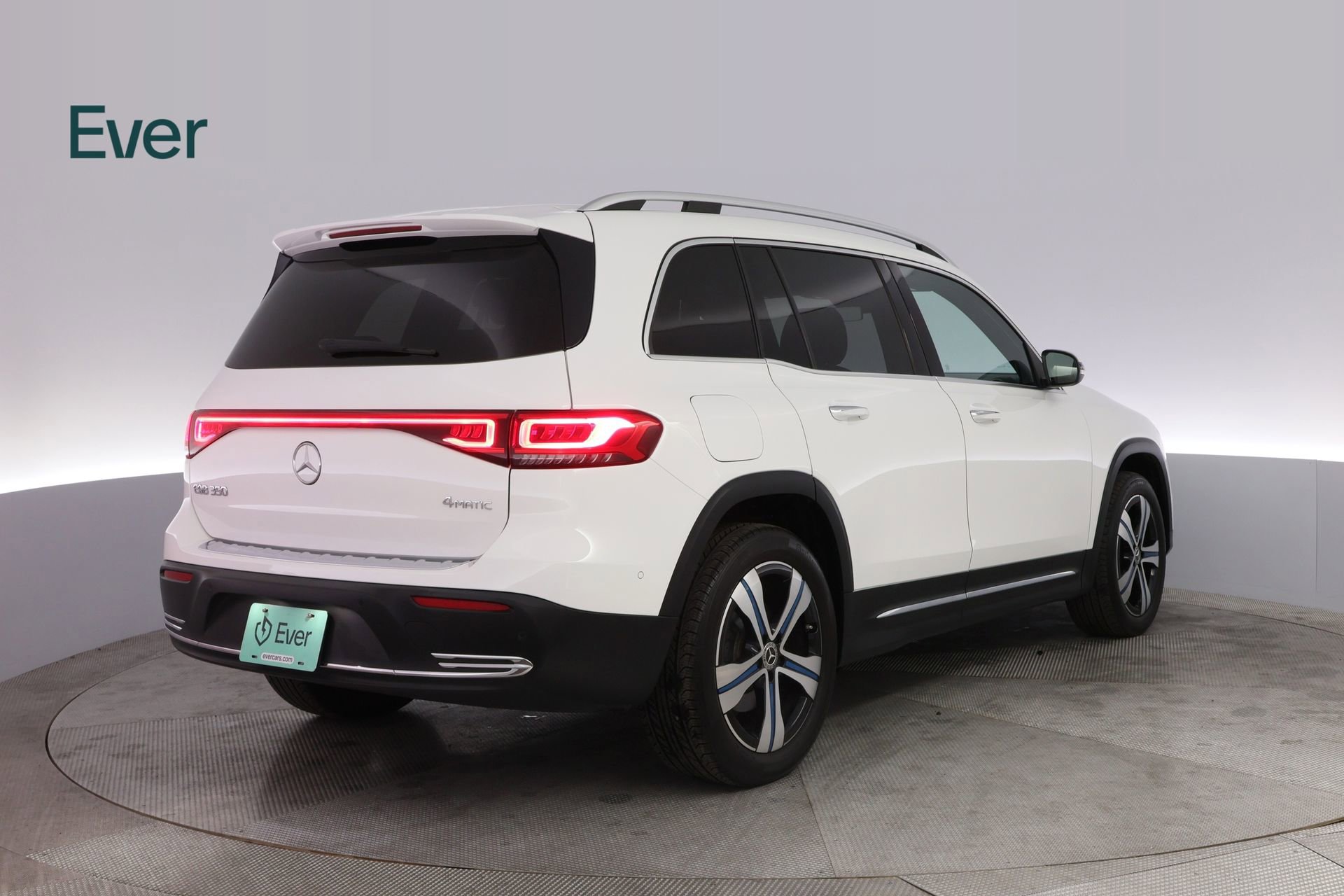 Used 2023 Mercedes-Benz EQB 350 4MATIC SUV image 3