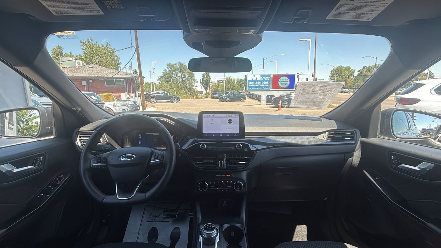 Used 2024 Ford Escape ST-Line image 14
