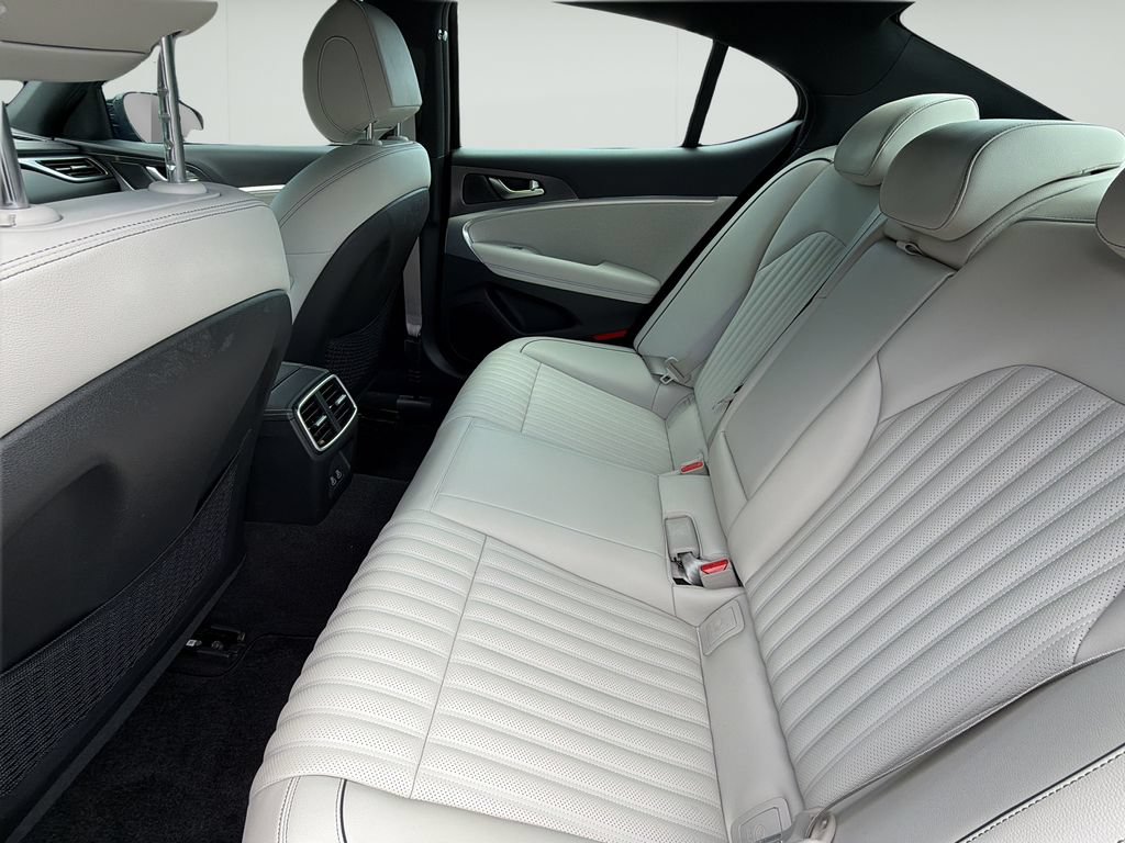 Certified 2025 Genesis G70 2.5T w/ Sport Prestige Package AWD/4WD image 16