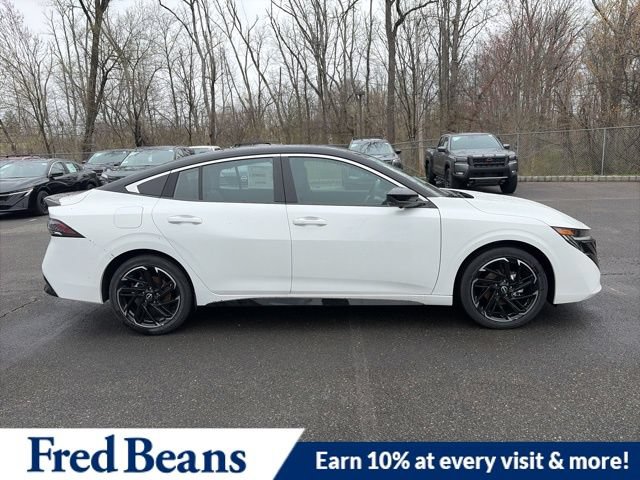 New 2026 Nissan Sentra SR w/ SR Premium Package FWD image 10