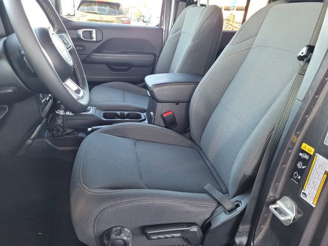 Certified 2025 Jeep Wrangler Unlimited Sahara w/ Safety Group image 15