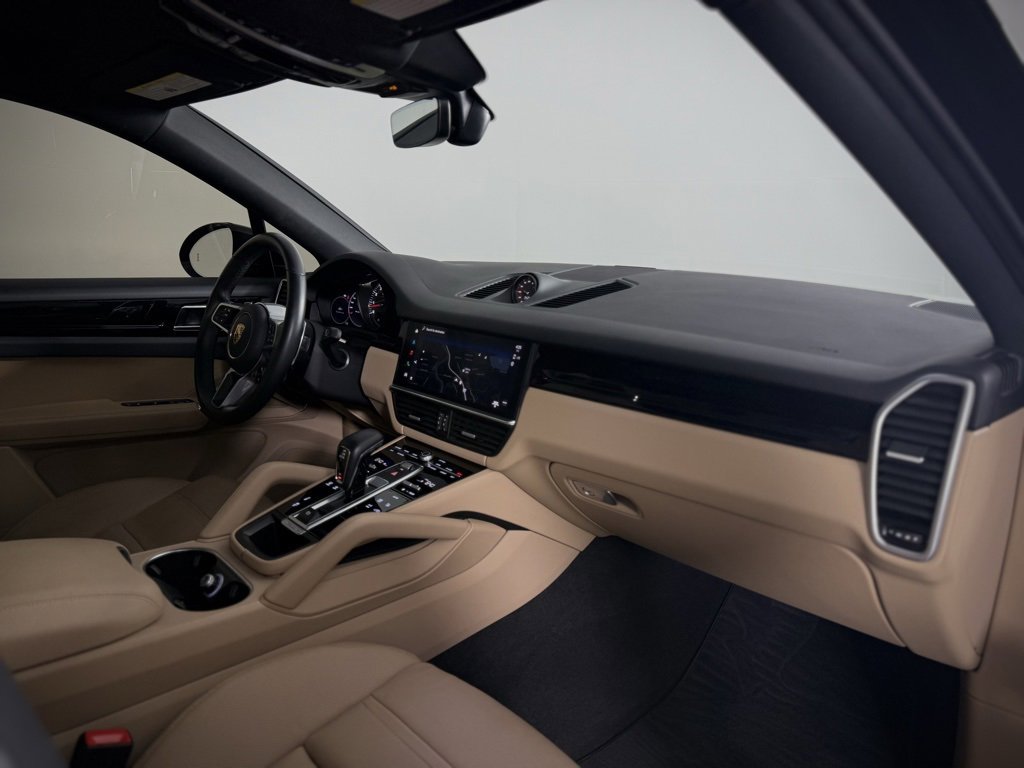 Certified 2023 Porsche Cayenne S image 21