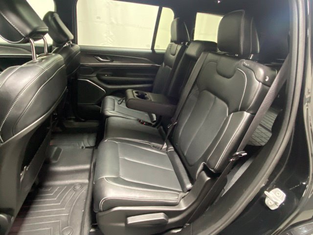 Used 2023 Jeep Grand Cherokee L Overland AWD/4WD image 13
