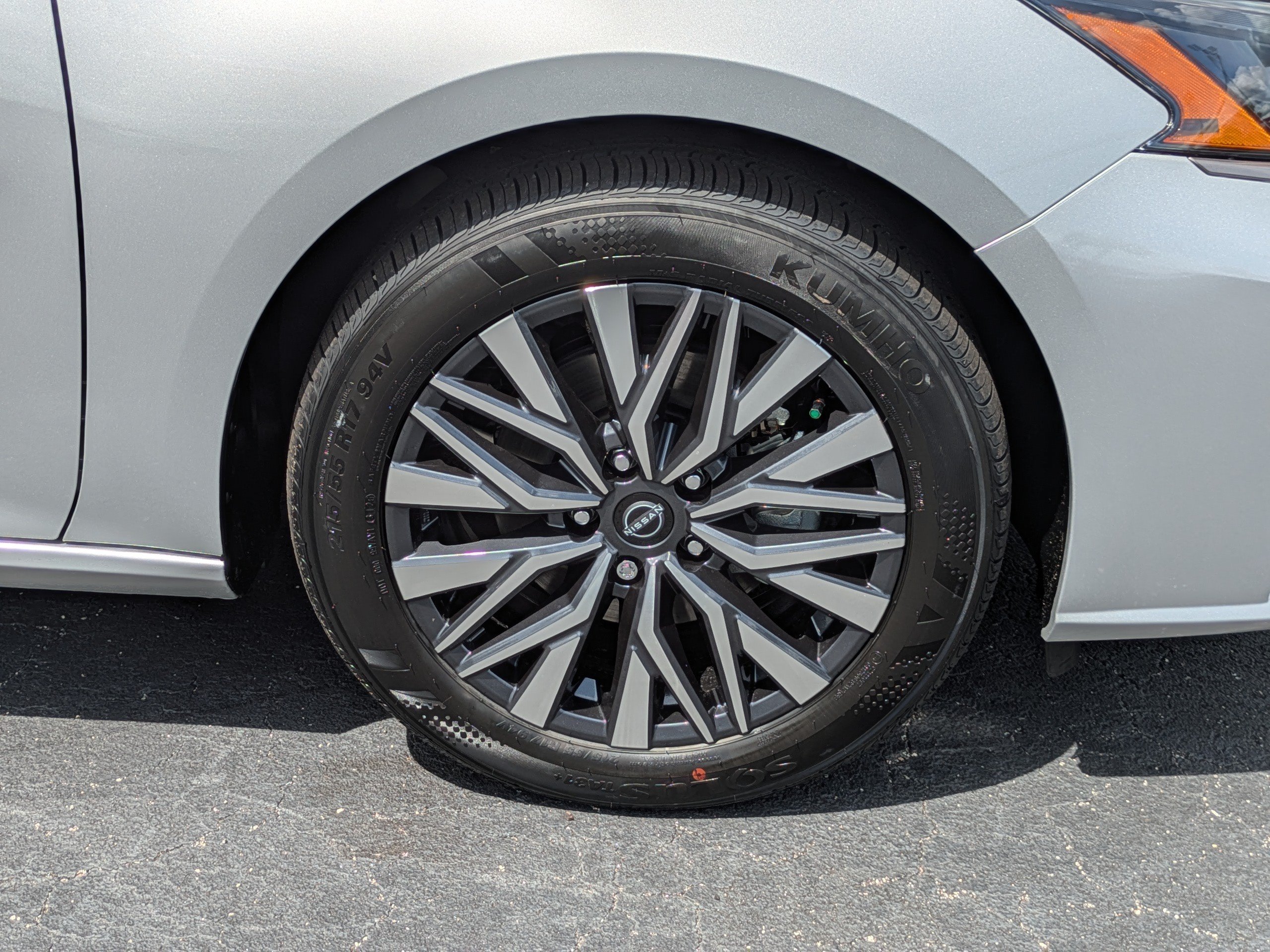 New 2026 Nissan Altima 2.5 SV FWD image 11
