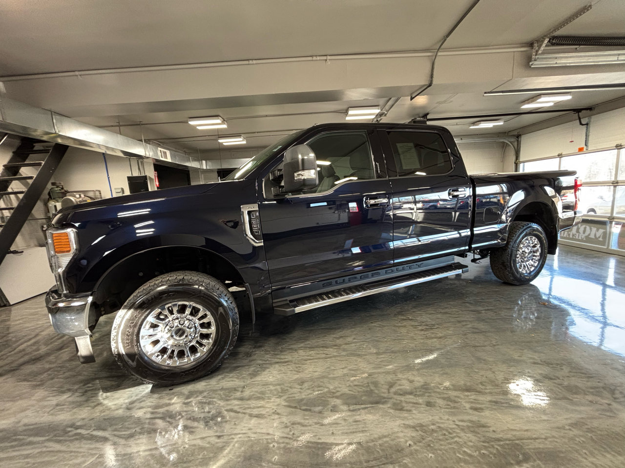 Used 2021 Ford F250 XLT w/ XLT Premium Package image 6