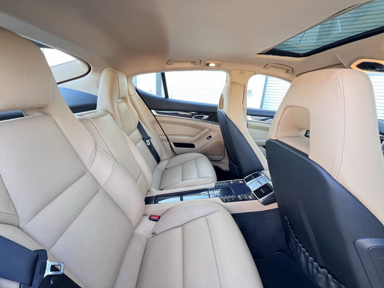 Used 2016 Porsche Panamera Edition w/ Premium Package Plus image 15