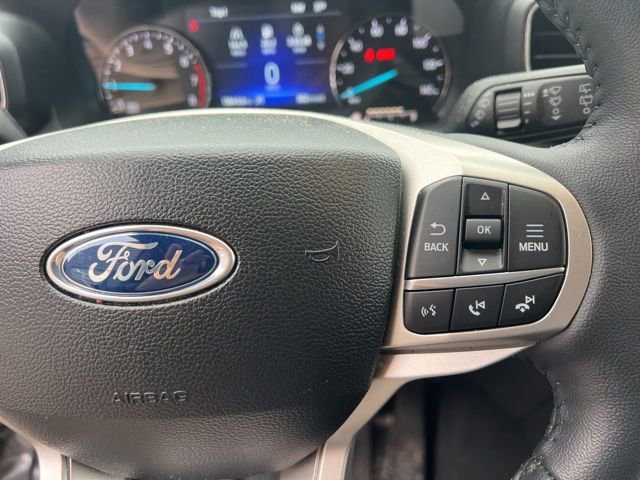 Used 2024 Ford Explorer XLT w/ Equipment Group 202A AWD/4WD image 28