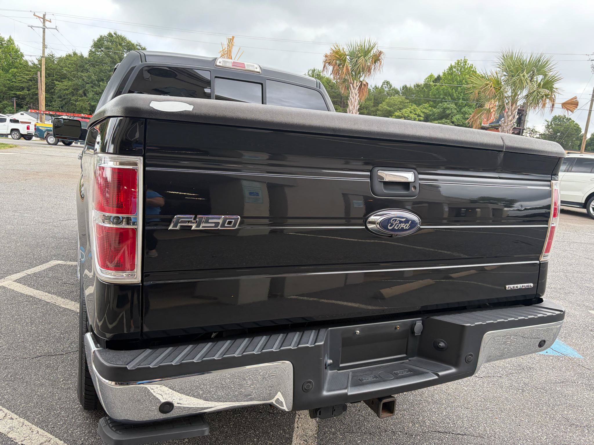 Used 2013 Ford F150 XLT w/ Luxury Equipment Group AWD/4WD image 16