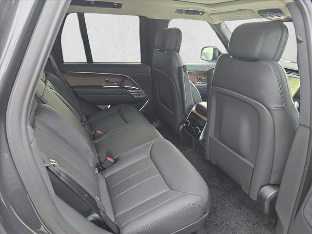 New 2025 Land Rover Range Rover SE image 11