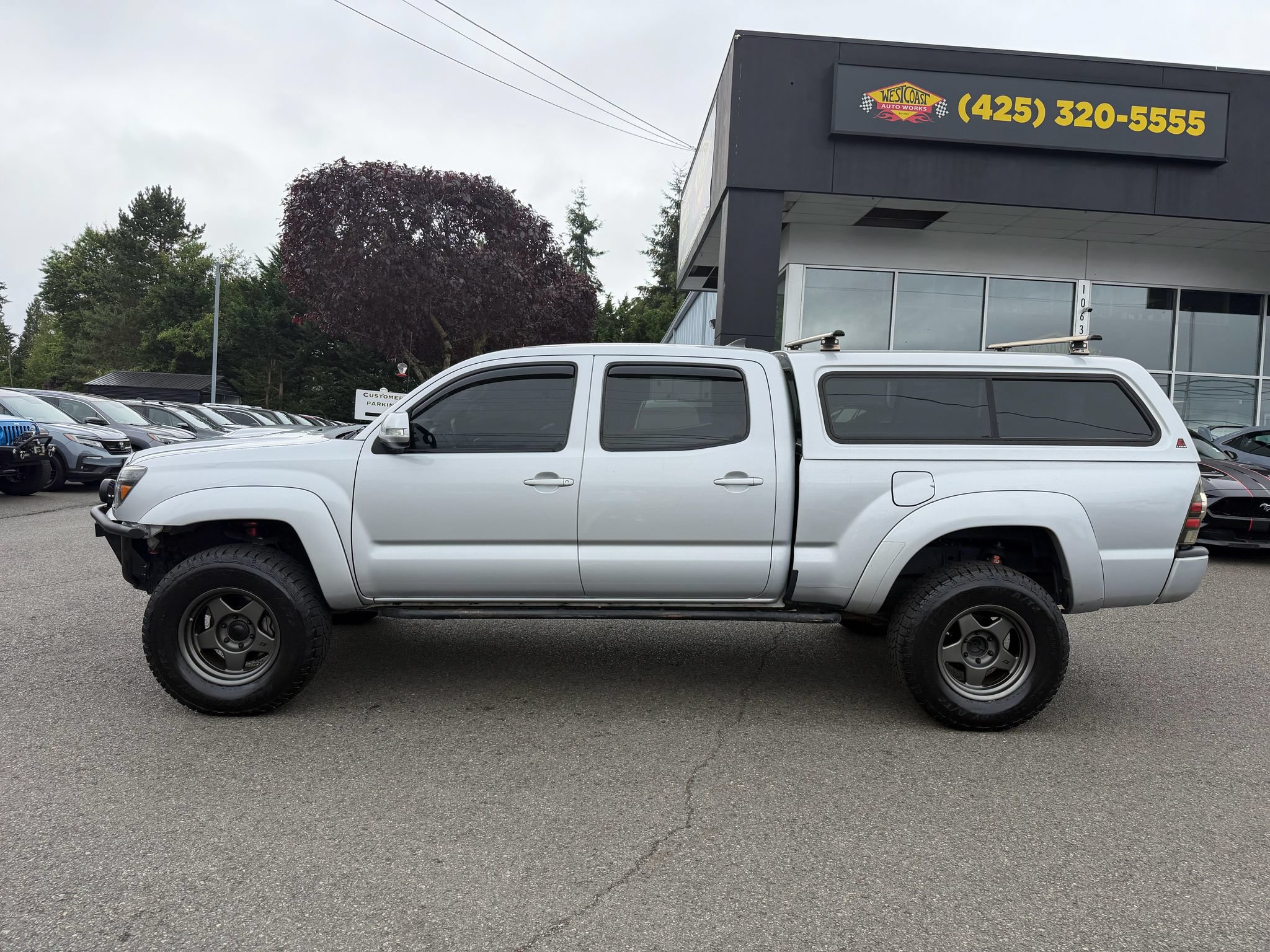 Used 2012 Toyota Tacoma 4x4 Double Cab w/ TRD Sport Pkg image 3