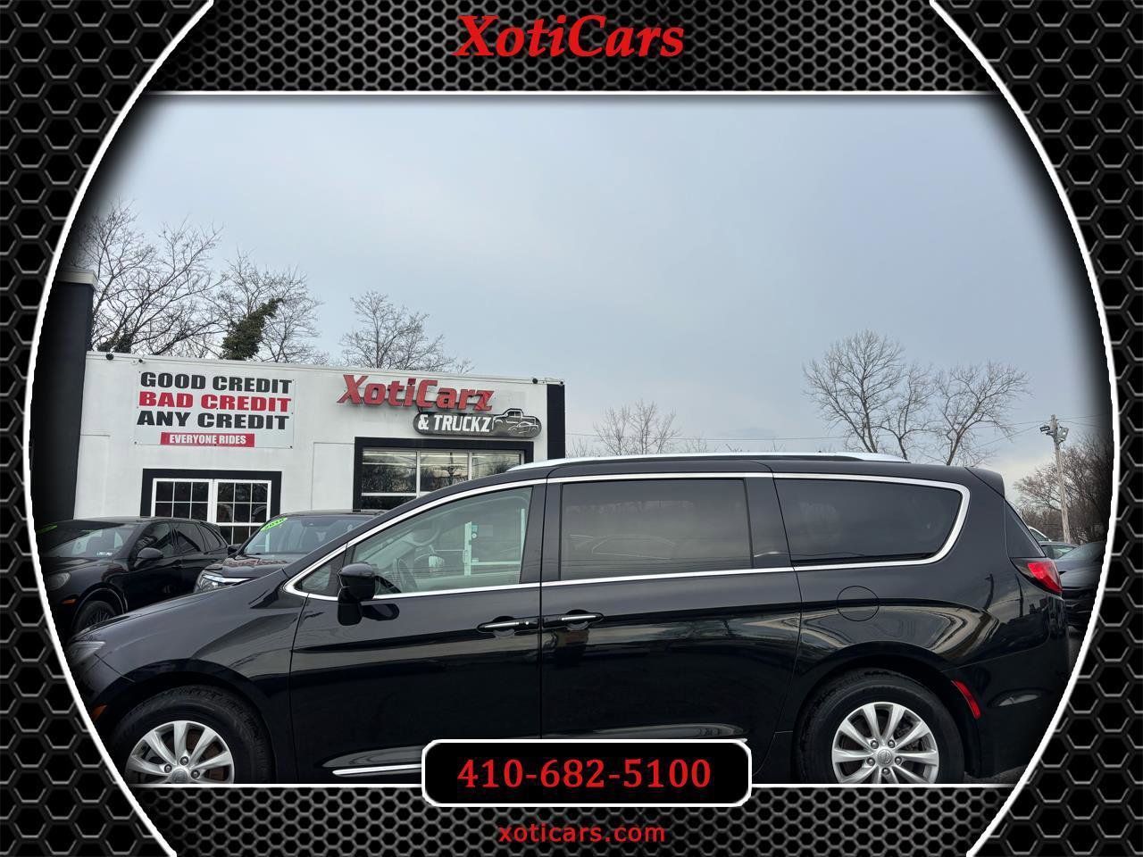 Used 2019 Chrysler Pacifica Touring-L w/ Advanced Safetytec Group