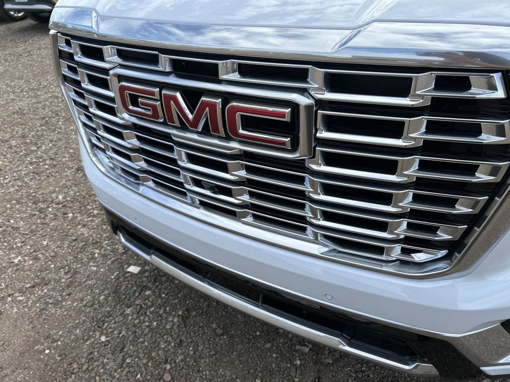 New 2026 GMC Yukon XL Denali w/ Sun & Power Step Package image 32