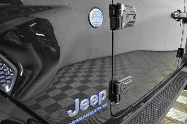 Used 2025 Jeep Wrangler Unlimited Sahara AWD/4WD image 43