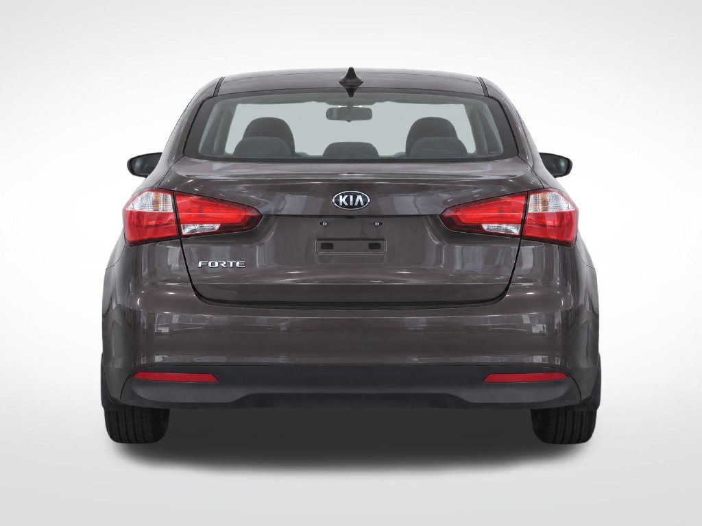 Used 2017 Kia Forte LX FWD image 6