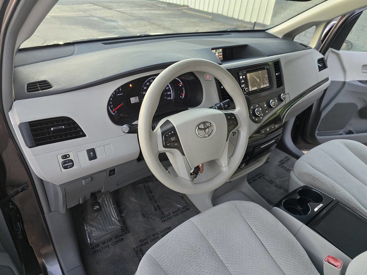 Used 2012 Toyota Sienna LE FWD image 14