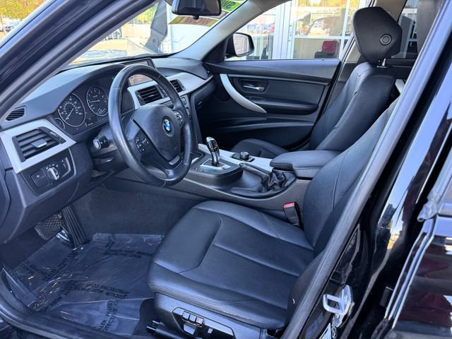 Used 2014 BMW 320i Sedan RWD image 14