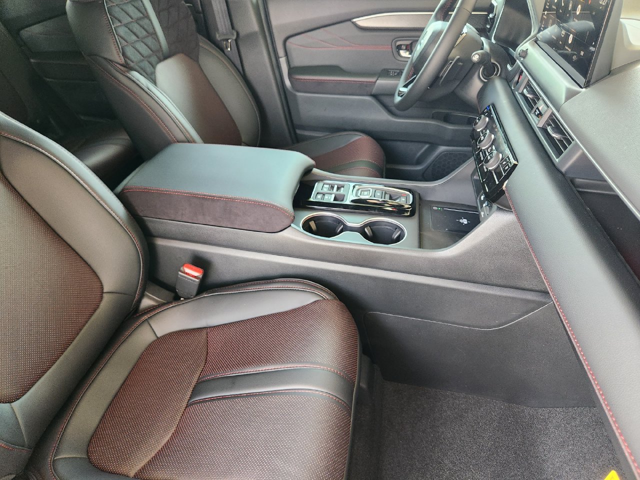 New 2026 Honda Pilot Black Edition image 10