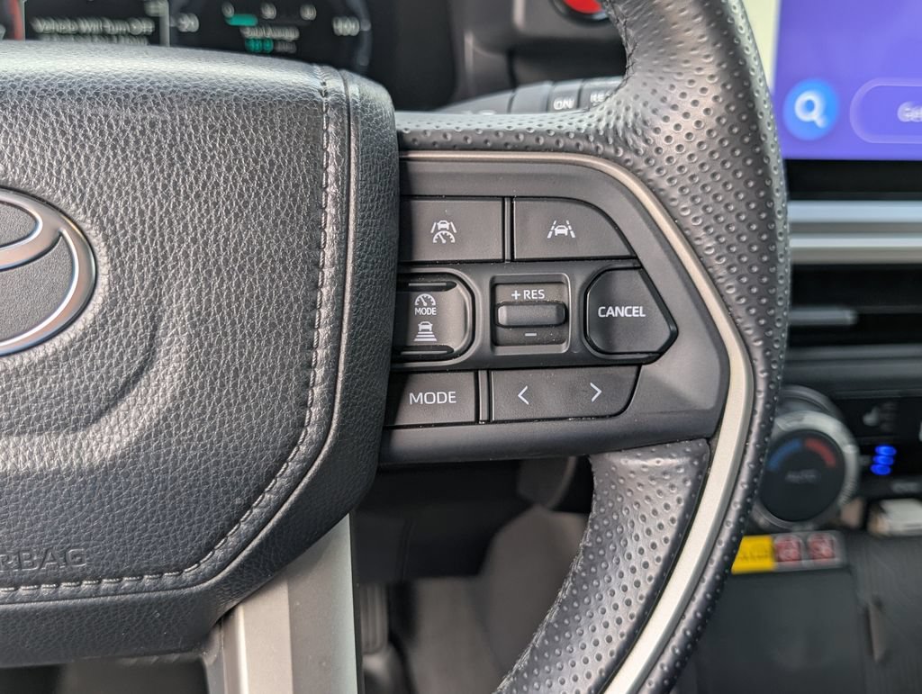 Used 2025 Toyota 4Runner TRD Off-Road Premium w/ Tow Technology Package AWD/4WD image 25