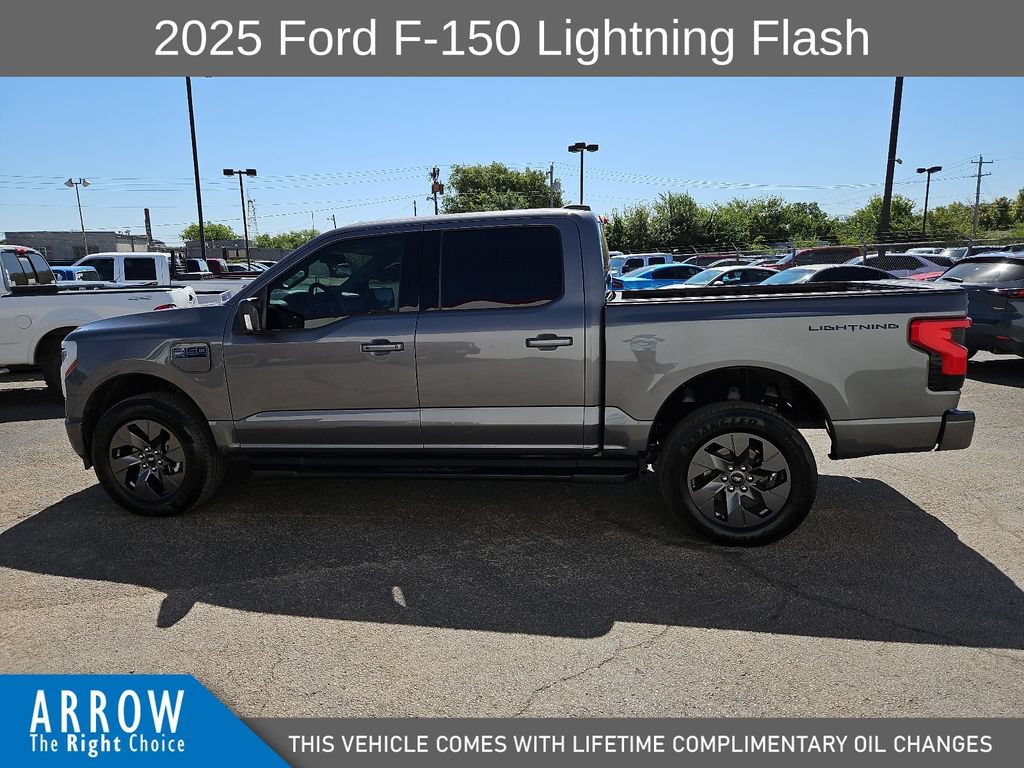 Used 2025 Ford F150 Lightning Flash AWD/4WD image 7
