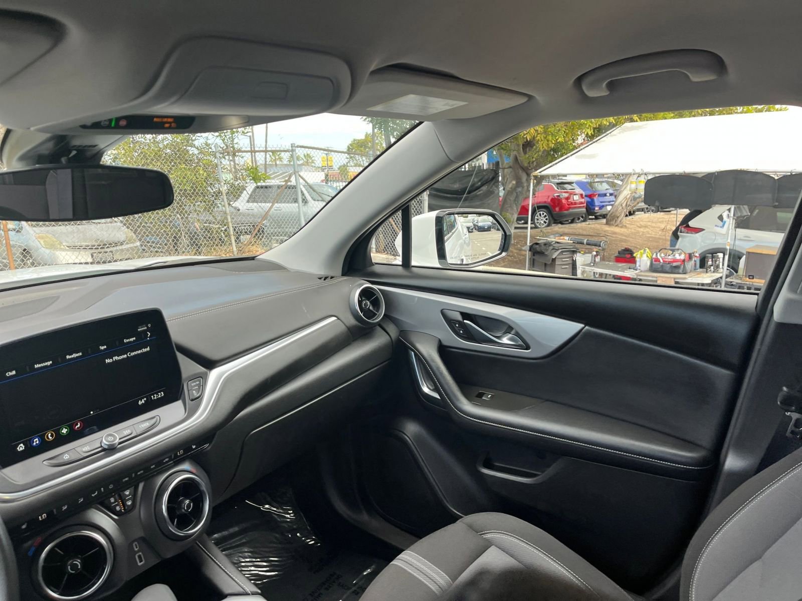 Used 2025 Chevrolet Blazer LT image 36