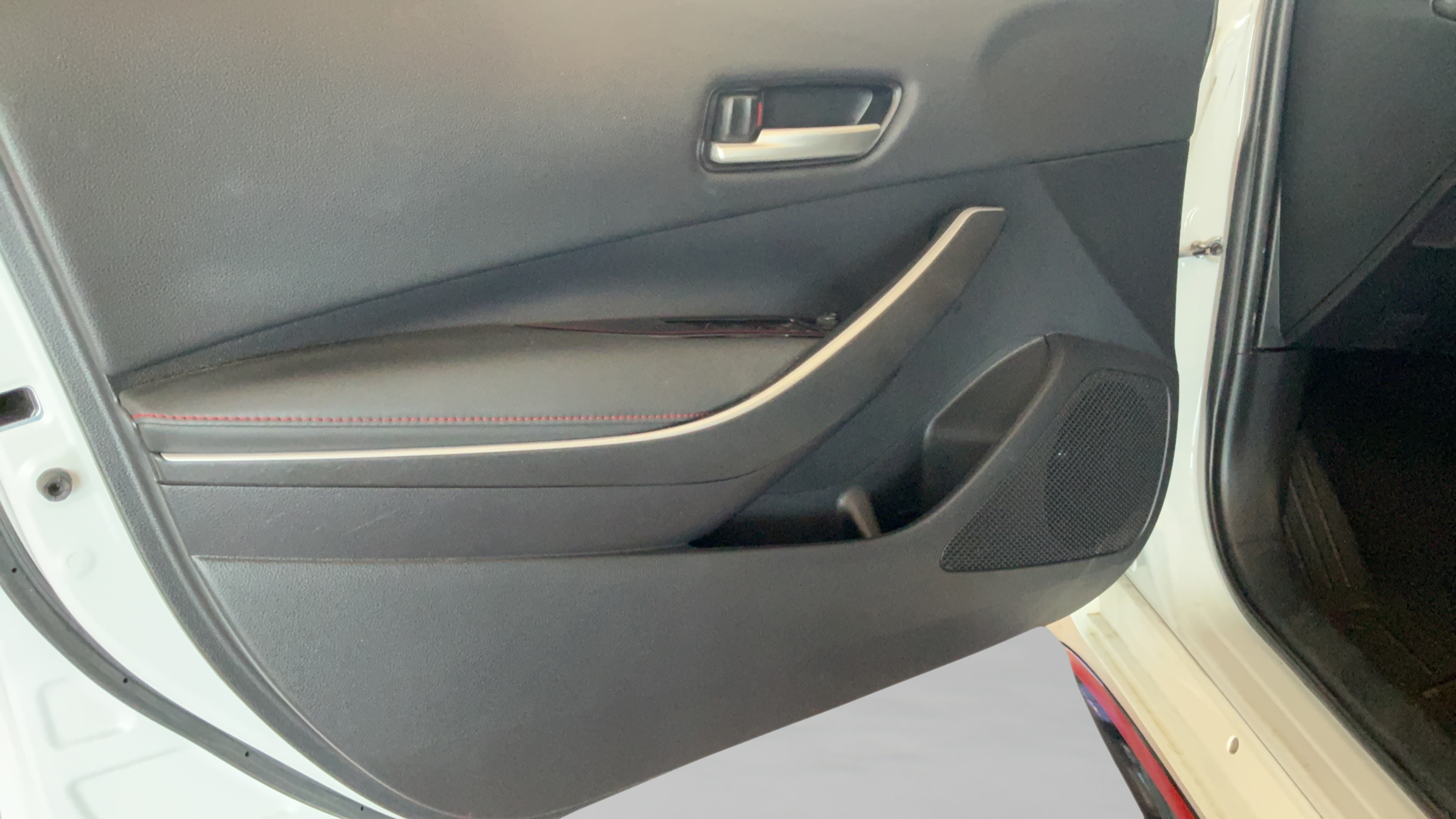 Used 2023 Toyota Corolla SE FWD image 24
