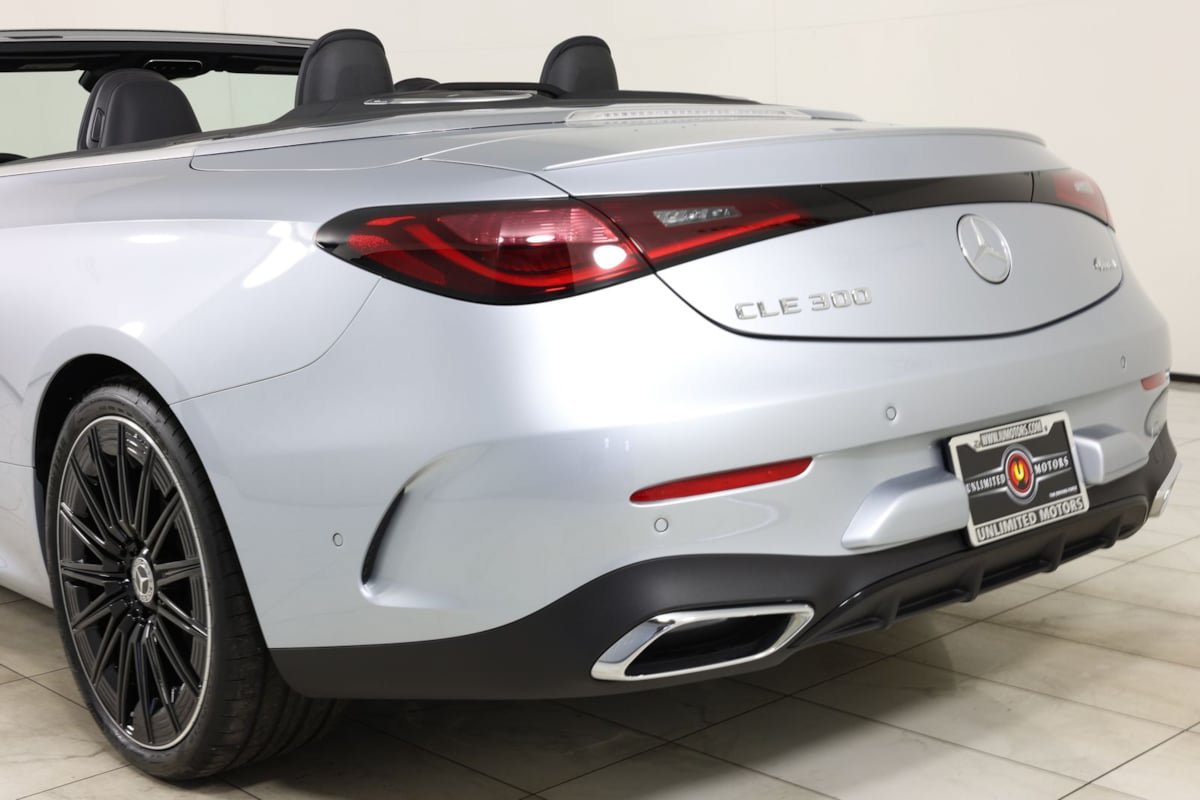 Used 2024 Mercedes-Benz CLE 300 4MATIC Cabriolet image 45