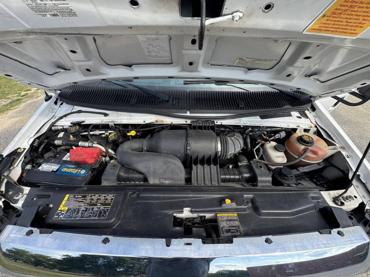 Used 2015 Ford E-350 and Econoline 350 Super Duty RWD image 24