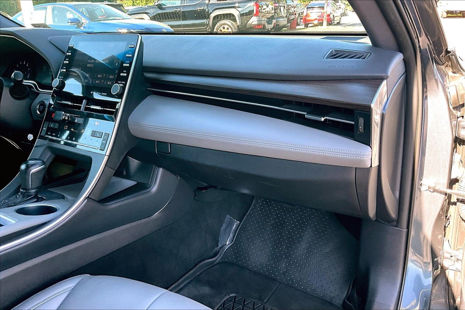 Used 2019 Toyota Avalon XLE w/ Moonroof Package FWD image 15