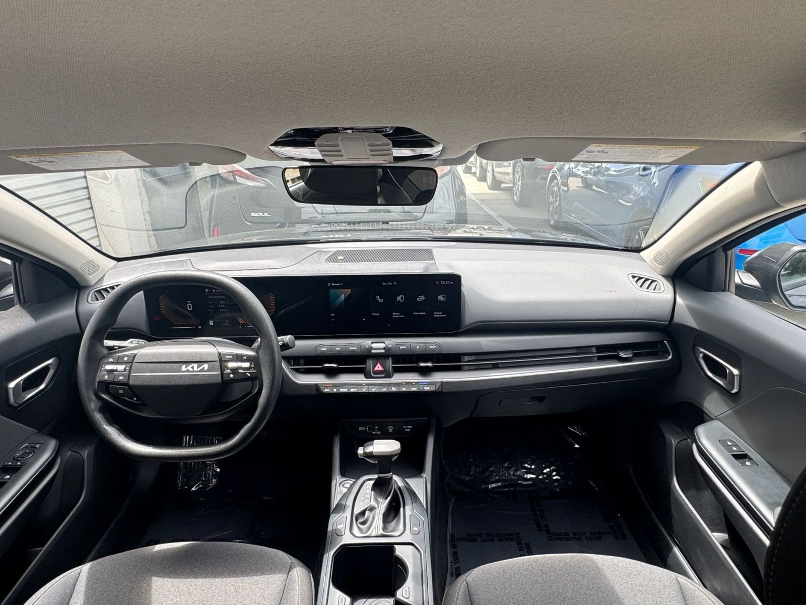 Used 2025 Kia K4 FWD image 33