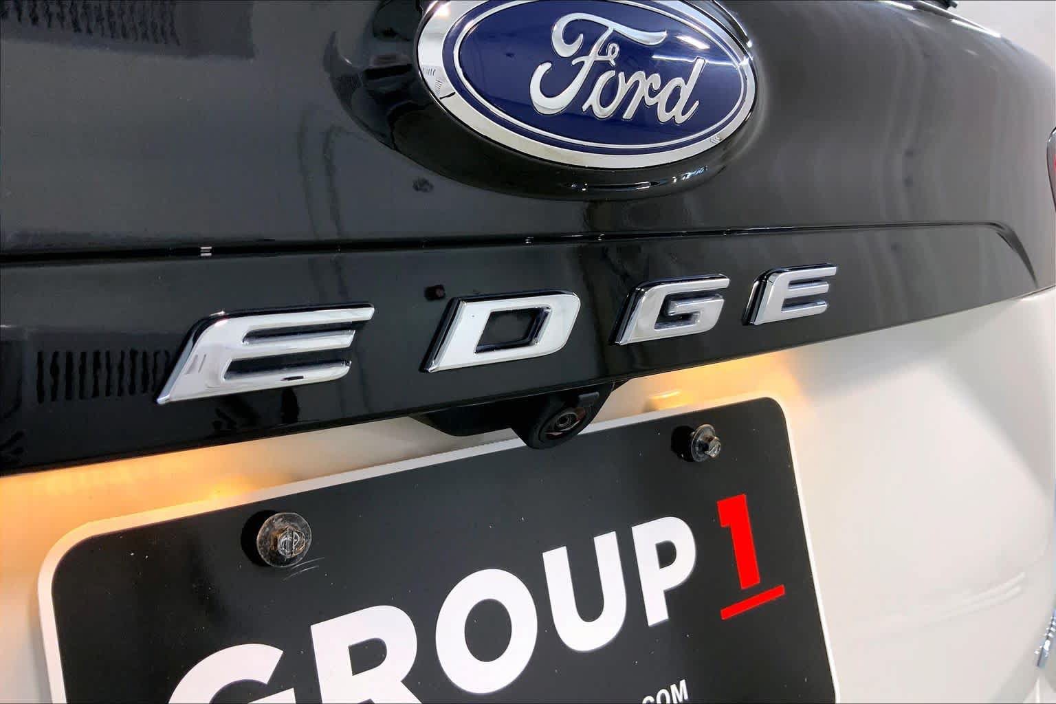 Used 2022 Ford Edge Titanium AWD/4WD image 29