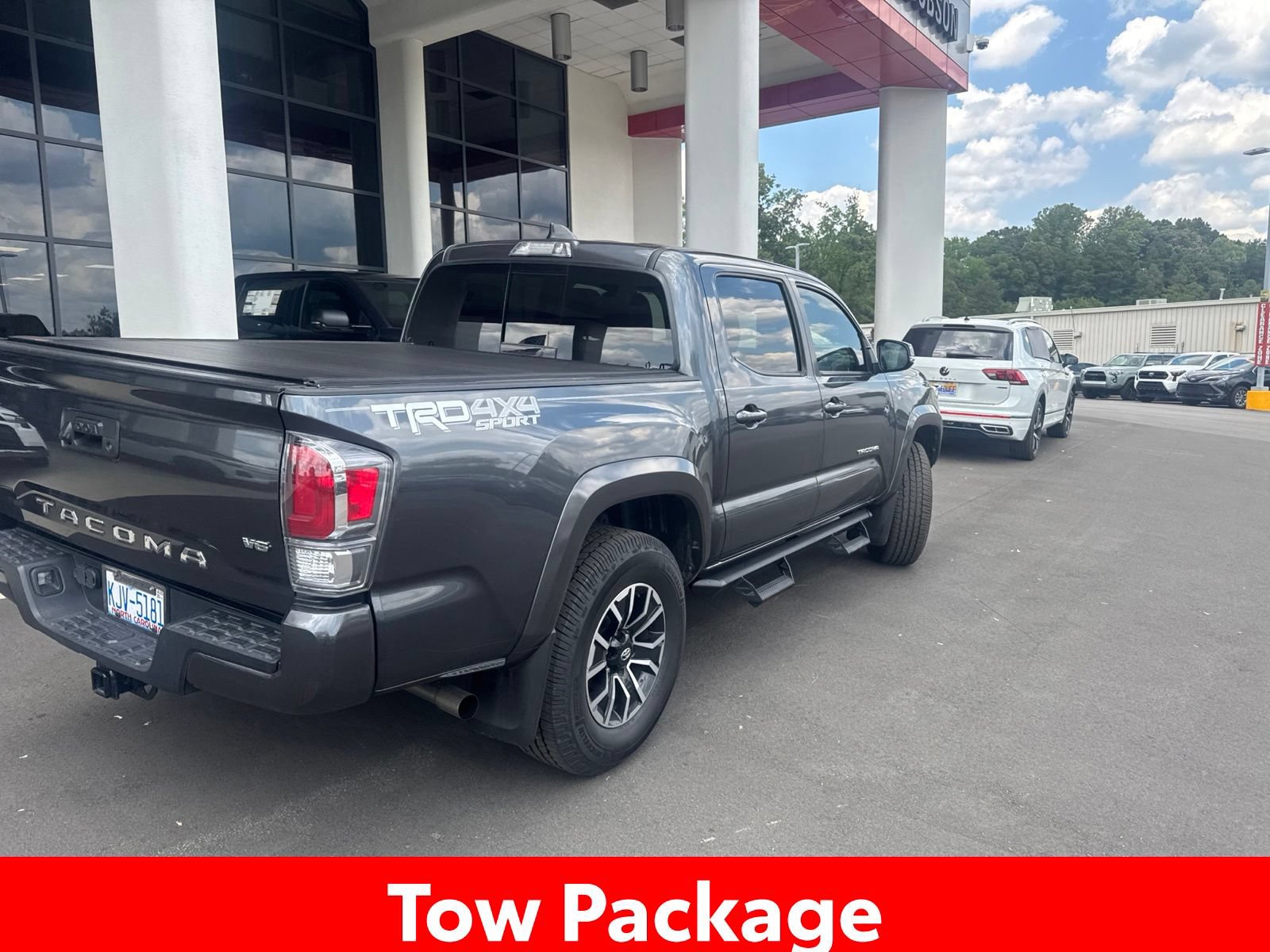 Used 2022 Toyota Tacoma TRD Sport AWD/4WD image 13