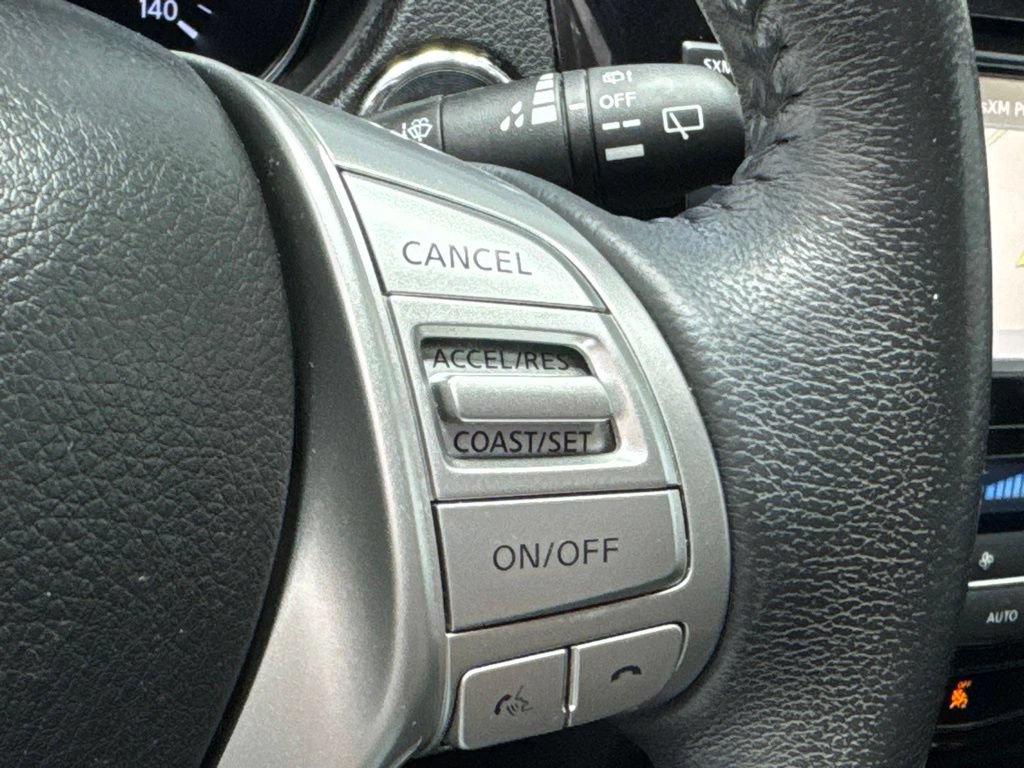Used 2015 Nissan Rogue SL w/ SL Premium Package AWD/4WD image 15